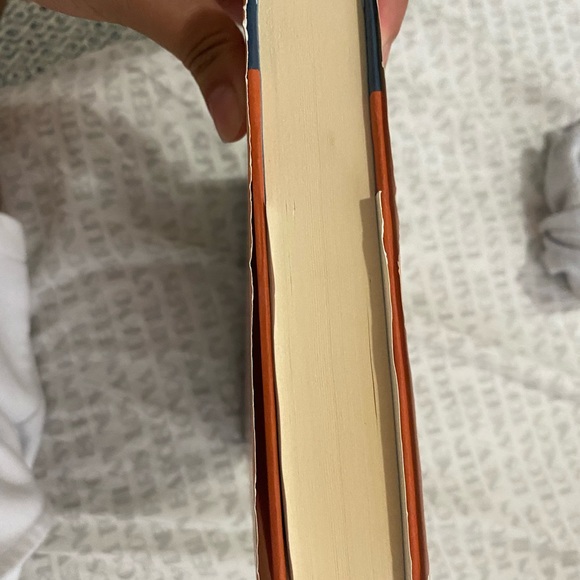 Hardcover Where The Crawdads Sing - Picture 3 of 3